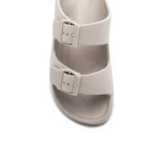 !!NEW!! Lightweight Double Buckle Sandals – Taupe Grey - Picture 6 of 9